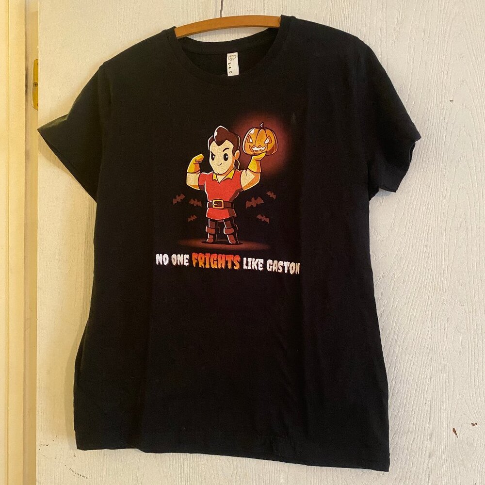 Disney Ladies Large Black Tshirt Gaston "No One Frights Like Gaston" Halloween